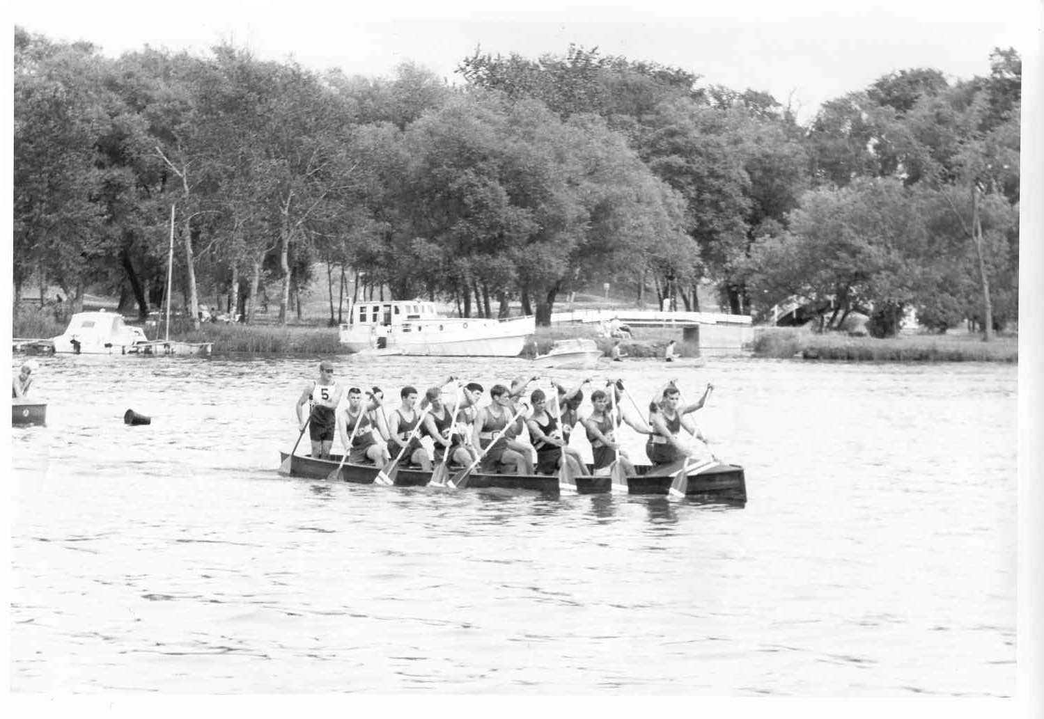 Mile War Canoe